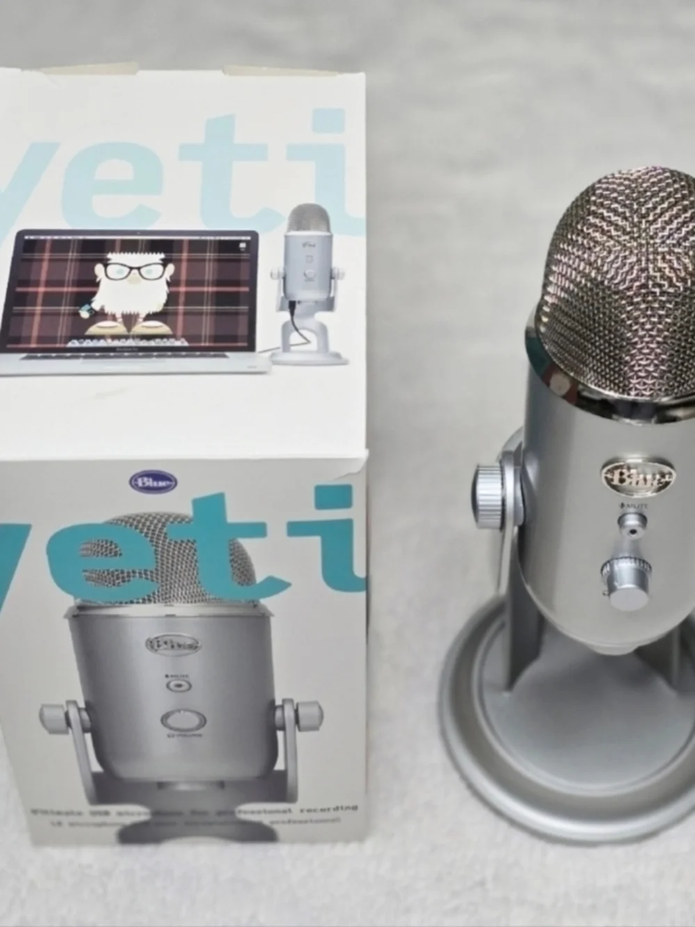Yeti USB Microphone - Silver
